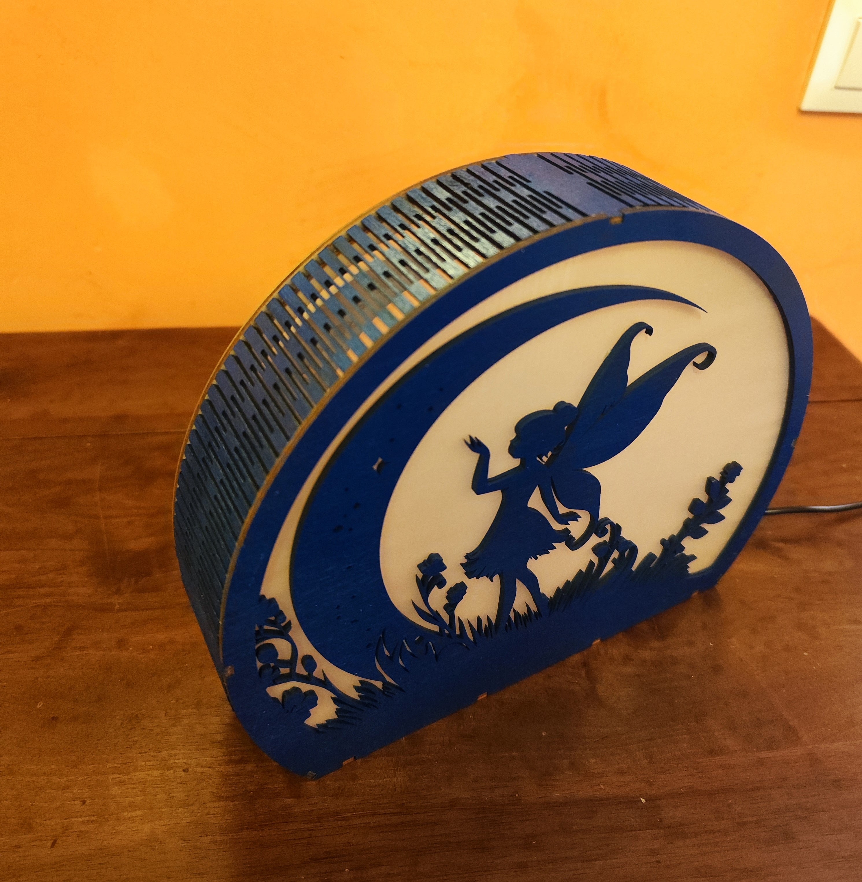 Lampada decorativa in legno Fata della Luna